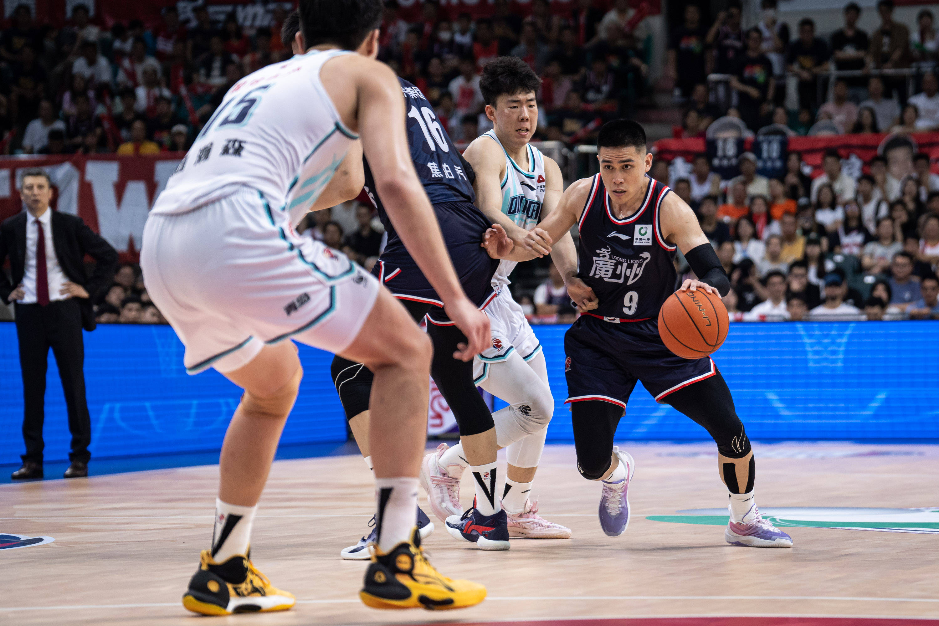 广东靠外援 广东靠外援