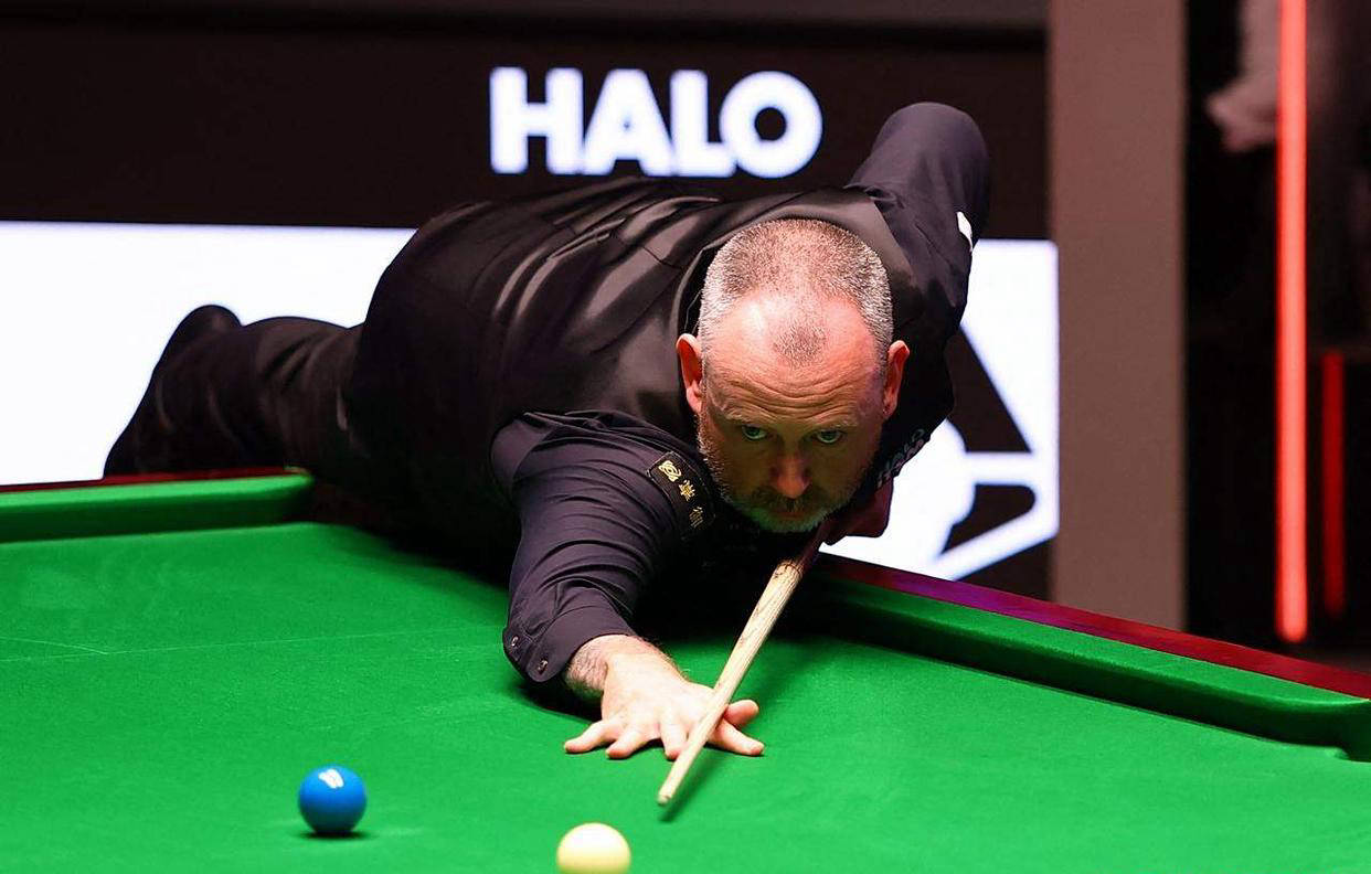 它透露出英 它透露出英